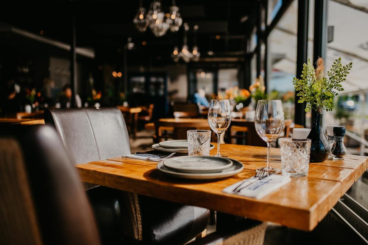 Motel-Restaurant-Grand Cafe De Caisson Kapelle Zewnętrze zdjęcie